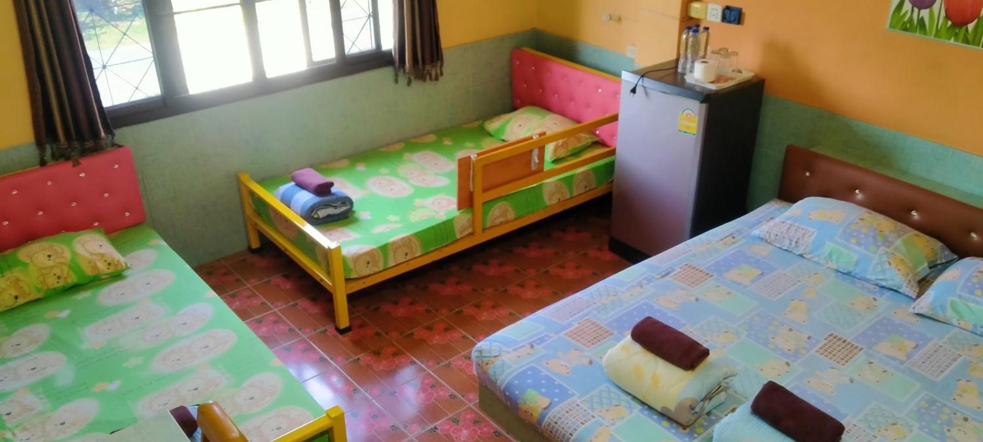 Ruengsrisiri Guesthouse Сукотаи Экстерьер фото